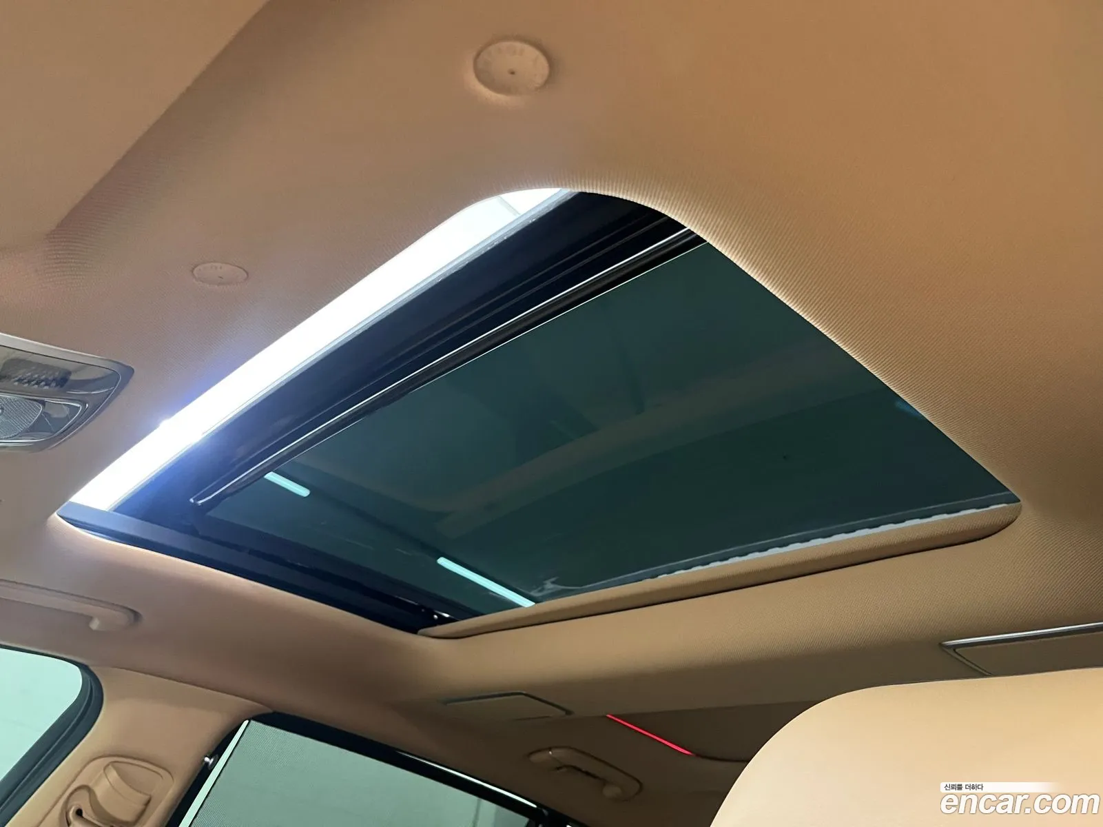 Genesis G90 2022 — 17