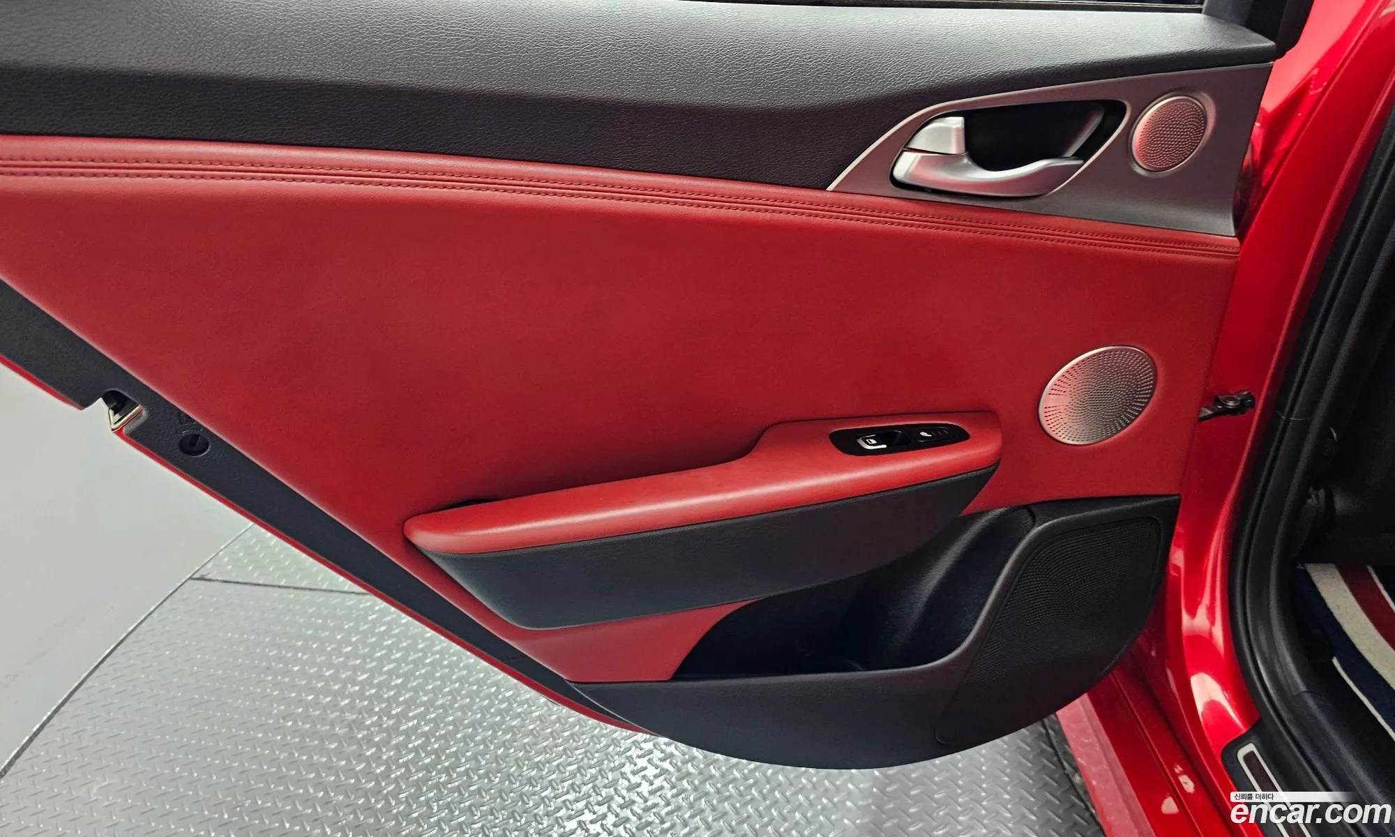 Kia Stinger 2020 — 9