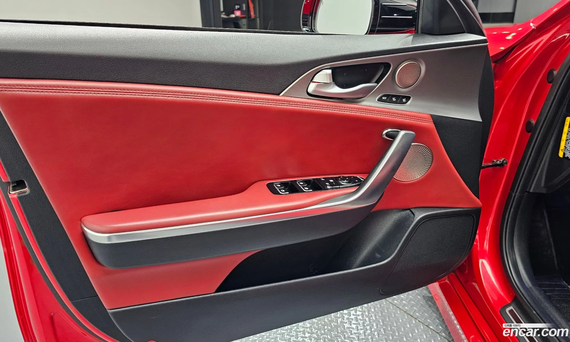 Kia Stinger 2020 — 28