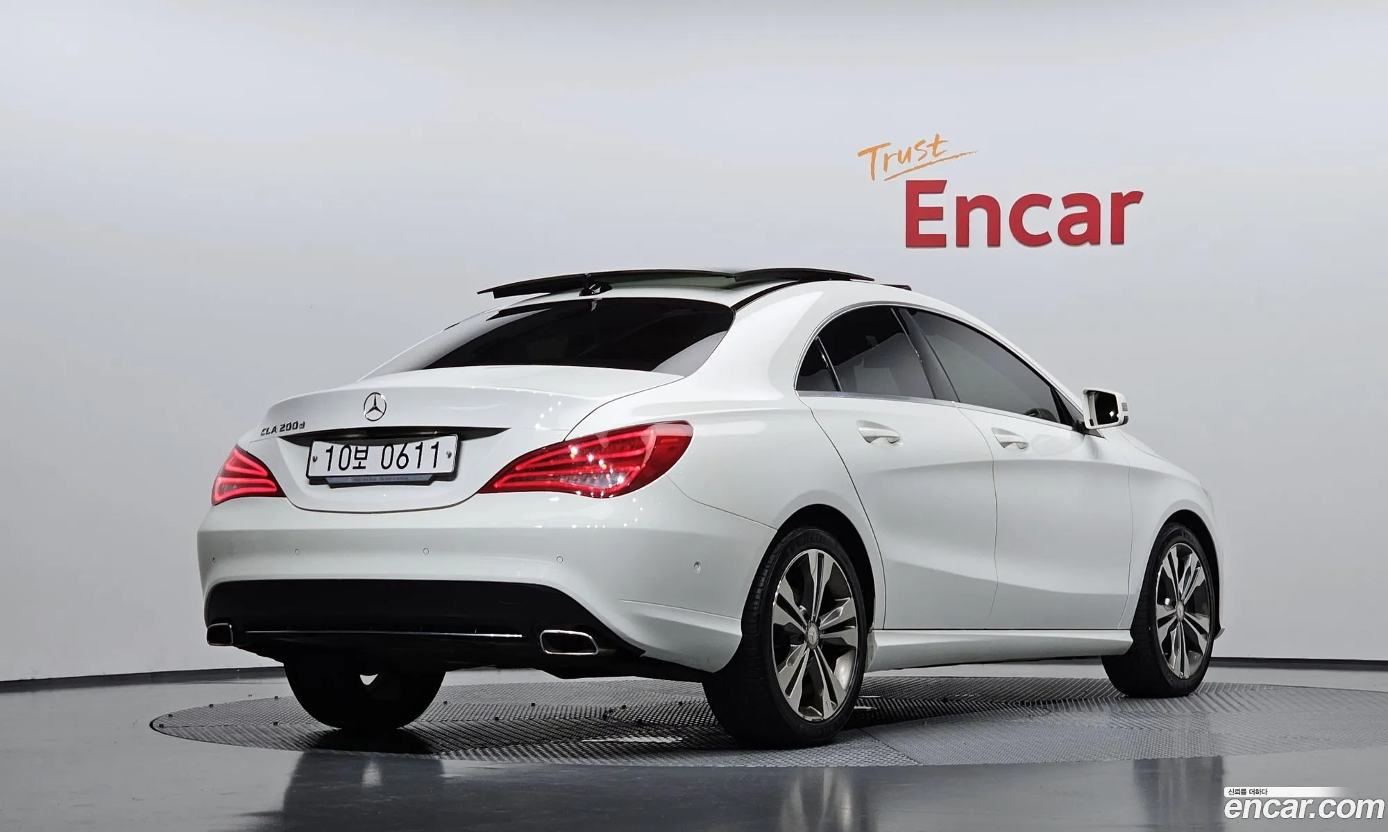 Mercedes-Benz CLA-Class C117 2016 — 13