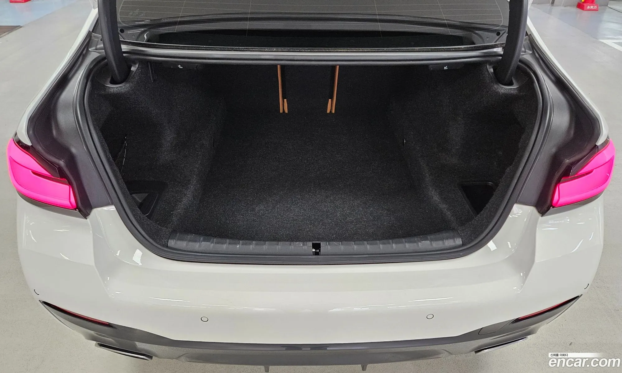 BMW 5 Series 2022 — 14