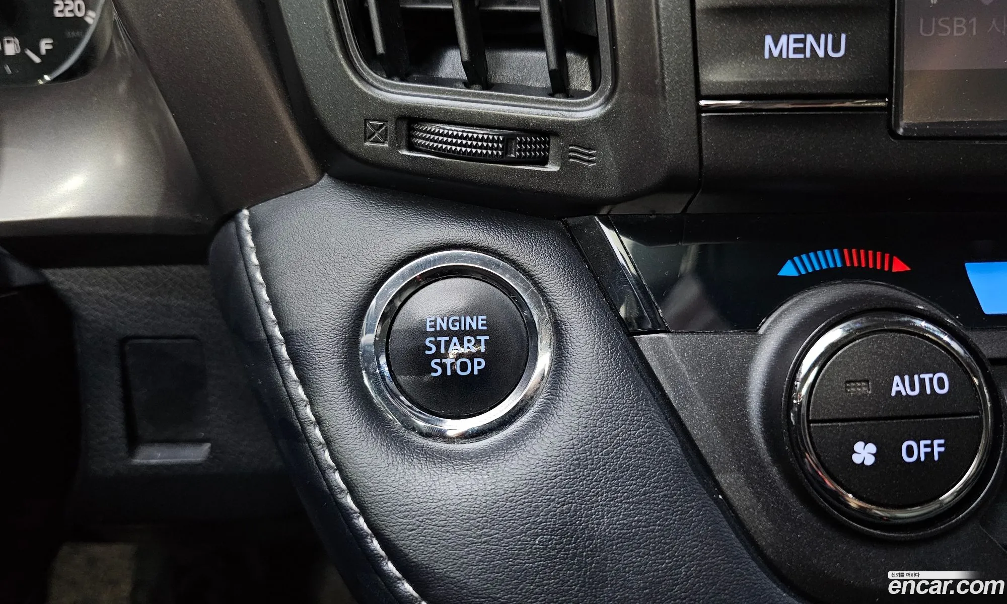 Toyota RAV4 2018 — 16
