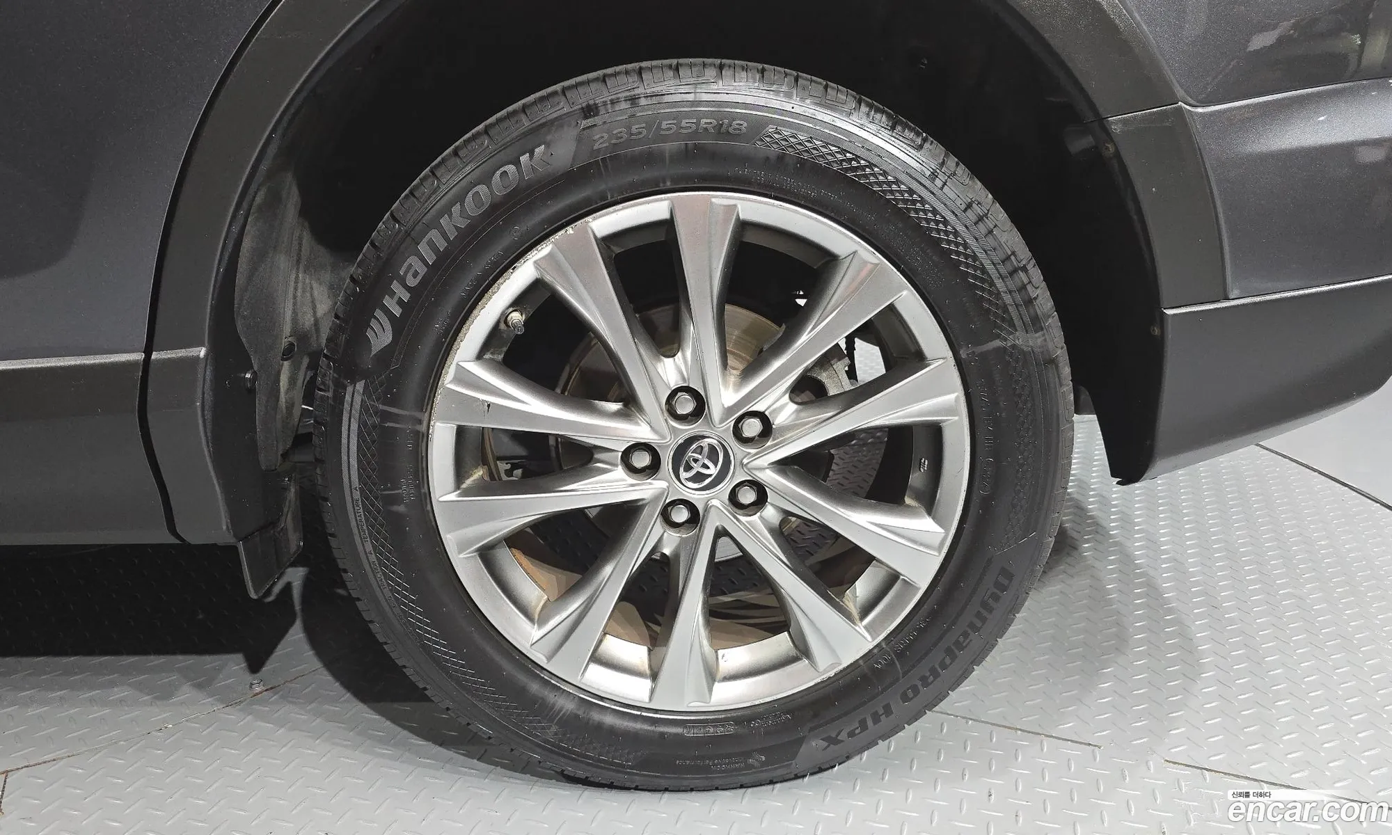 Toyota RAV4 2018 — 23