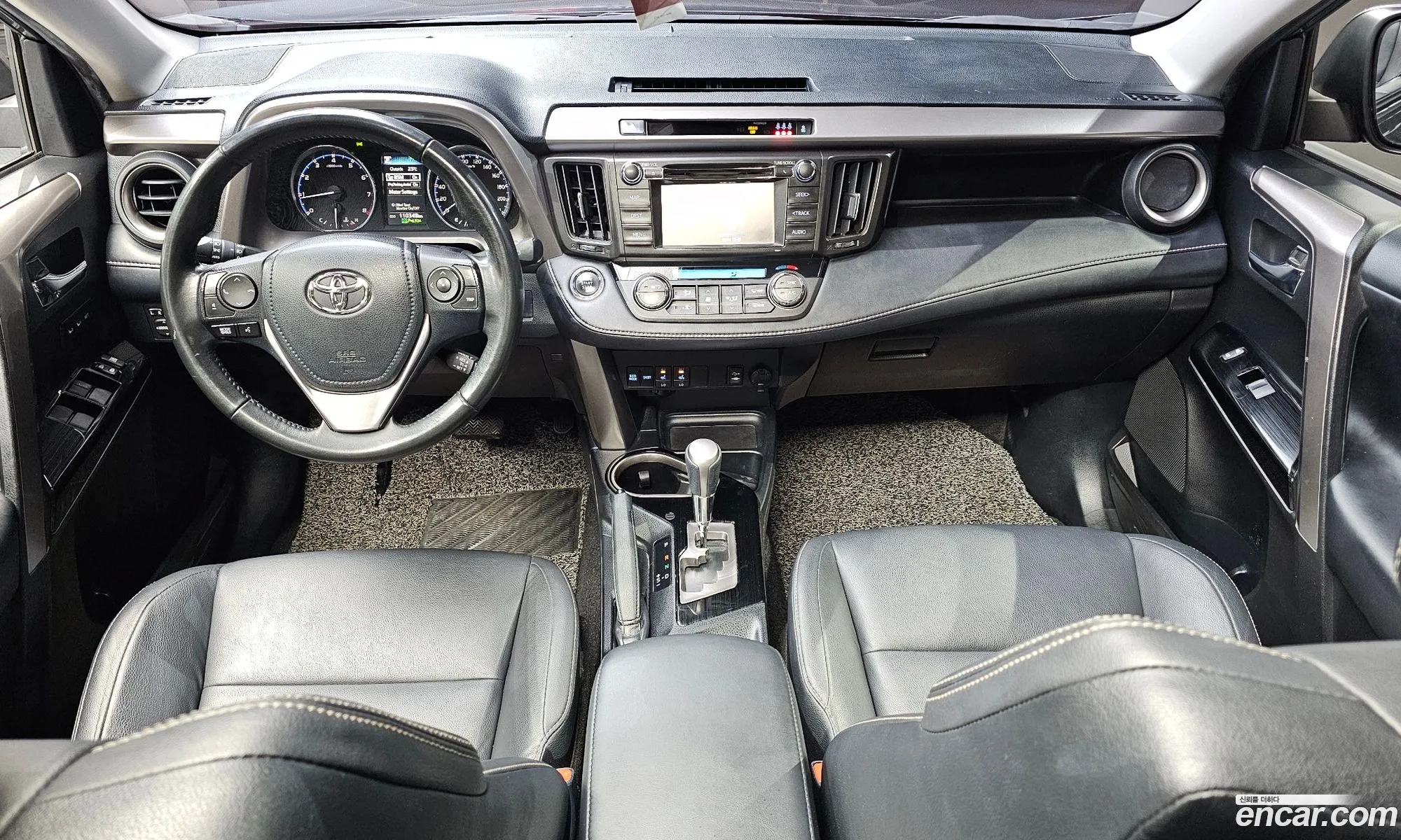 Toyota RAV4 2018 — 29
