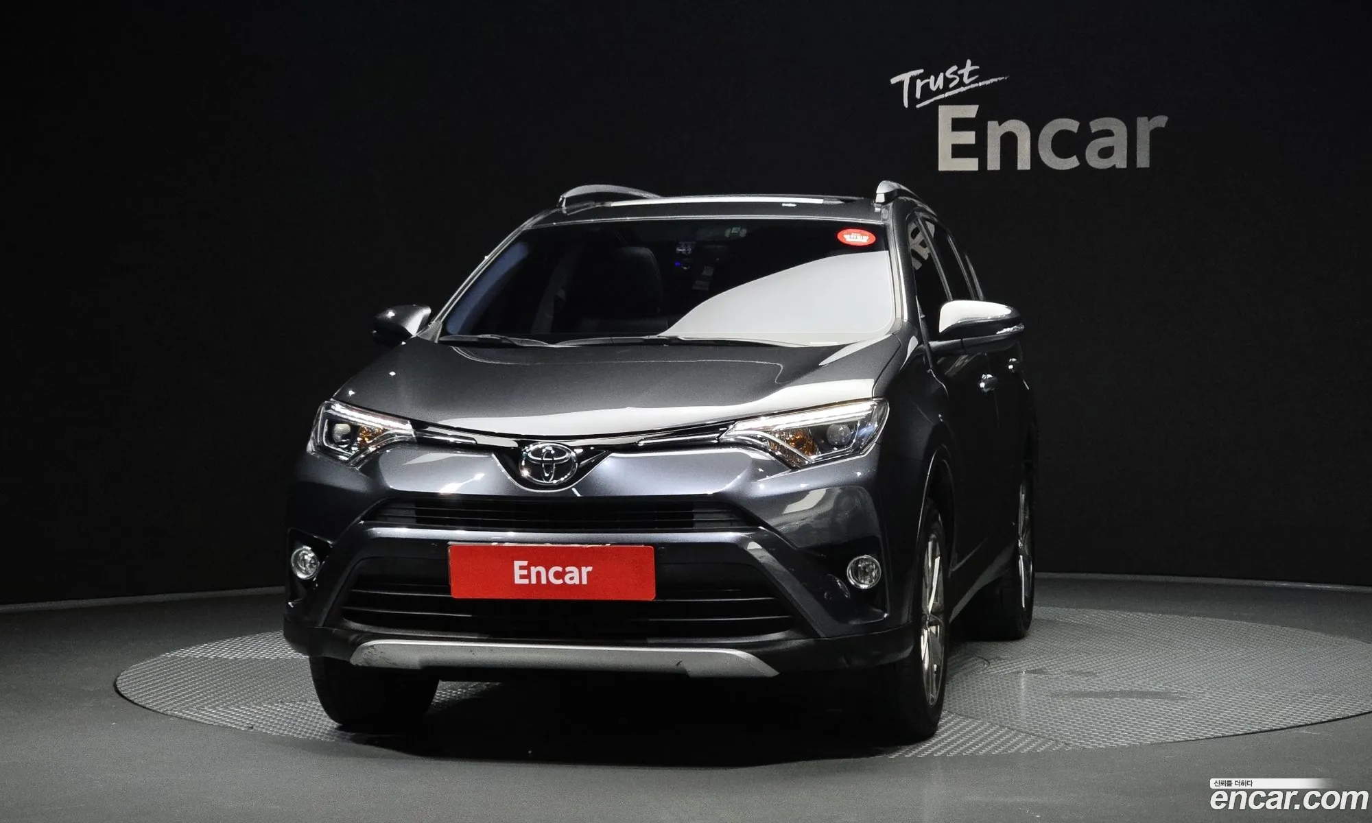 Toyota RAV4 2018 — 12