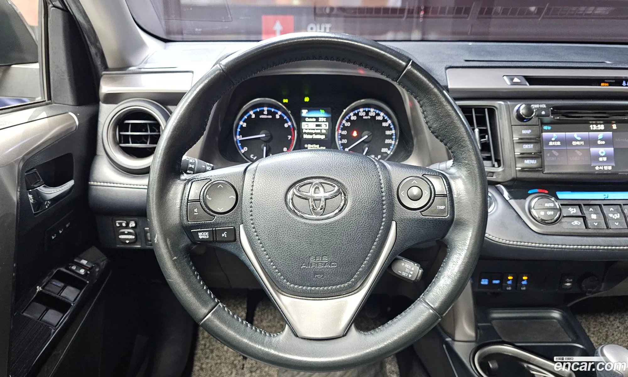 Toyota RAV4 2018 — 7