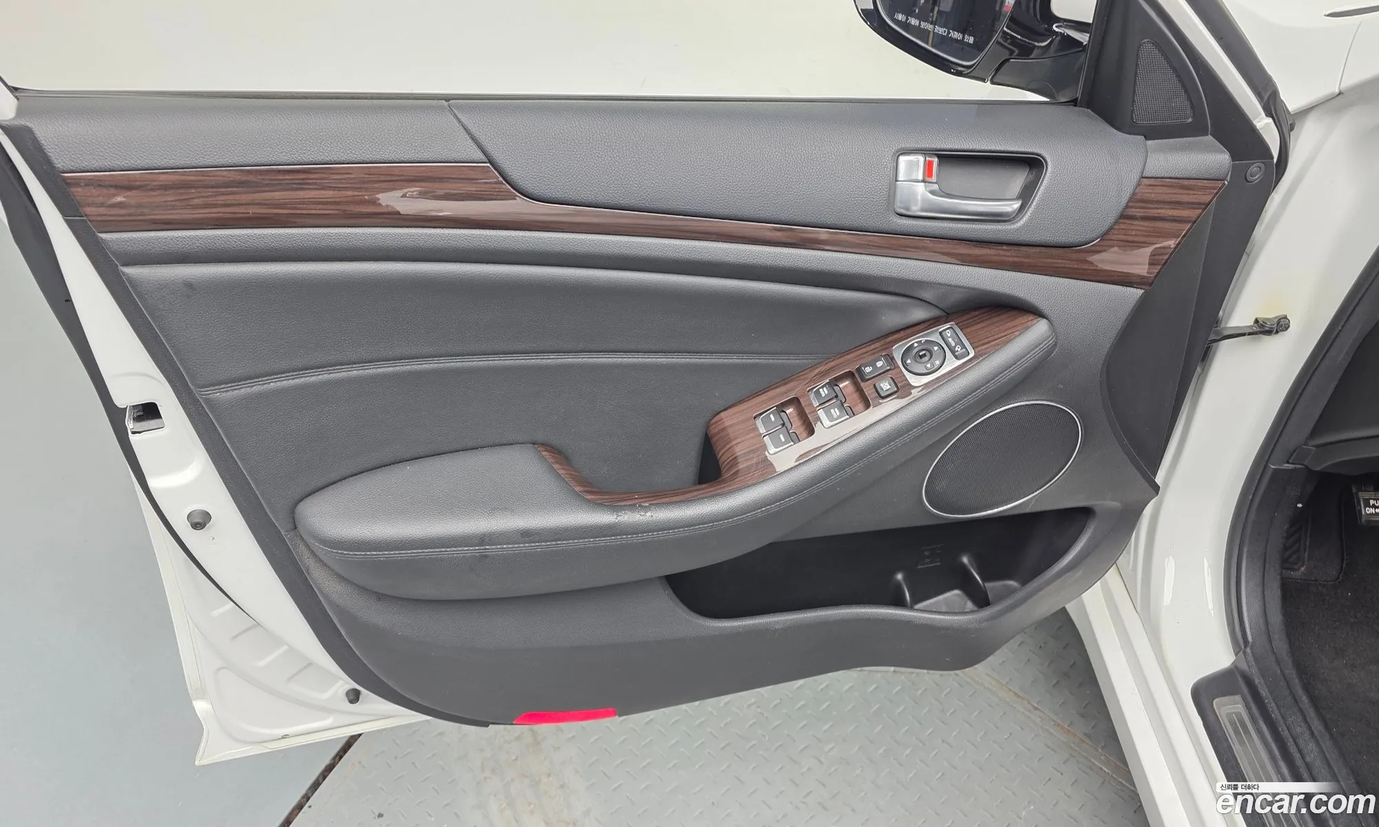 Kia K7 2015 — 30
