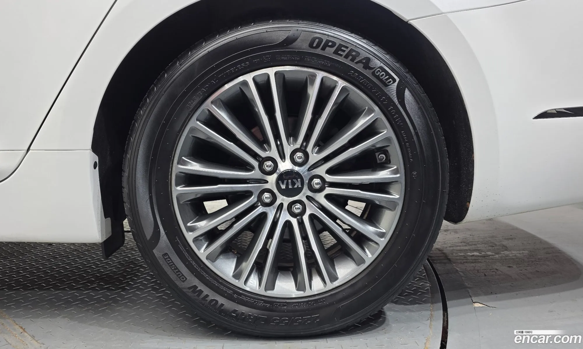 Kia K7 2015 — 16