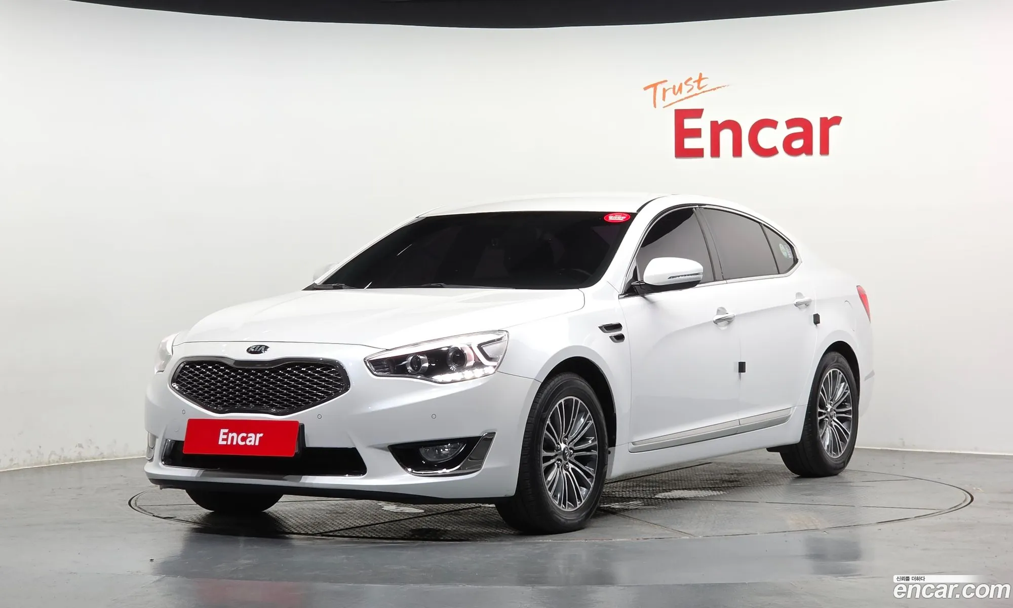 Kia K7 2015 — 17