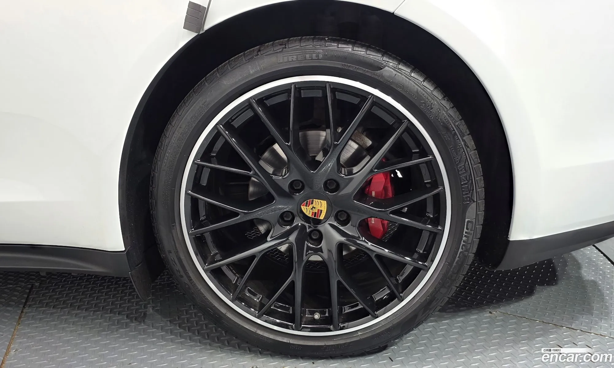 Porsche Panamera 2018 WP0AA2978JL118262 — 29