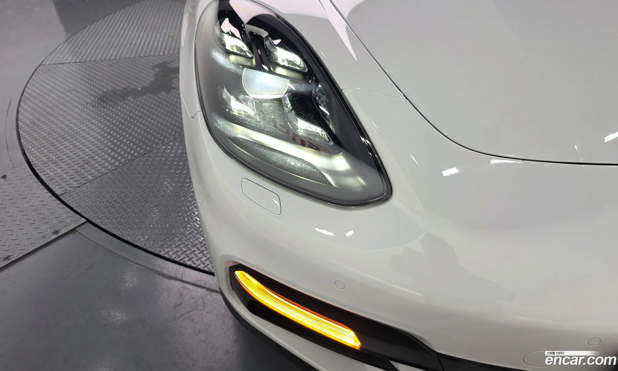 Porsche Panamera 2018 WP0AA2978JL118262 — 12