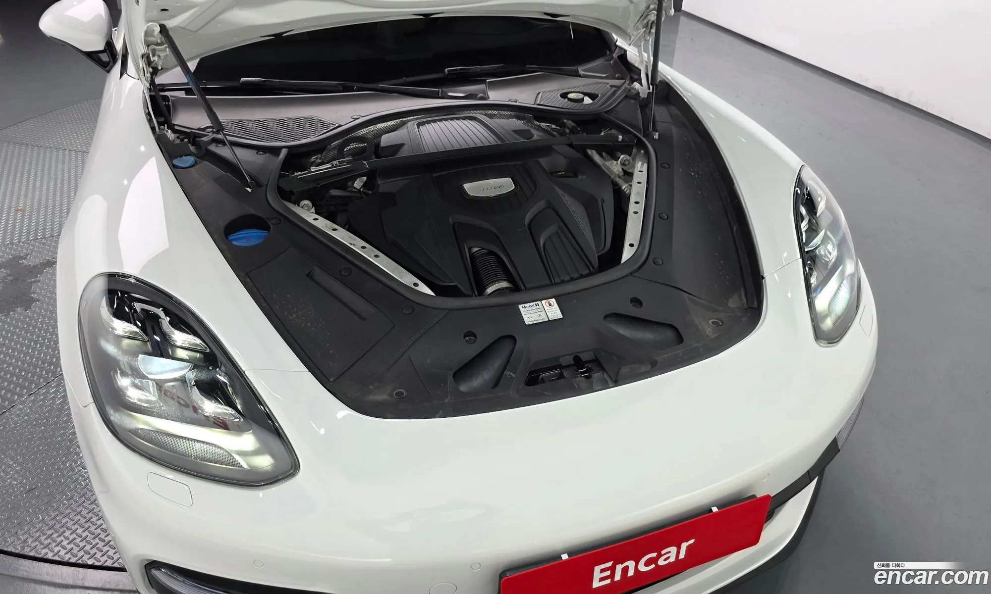 Porsche Panamera 2018 WP0AA2978JL118262 — 5