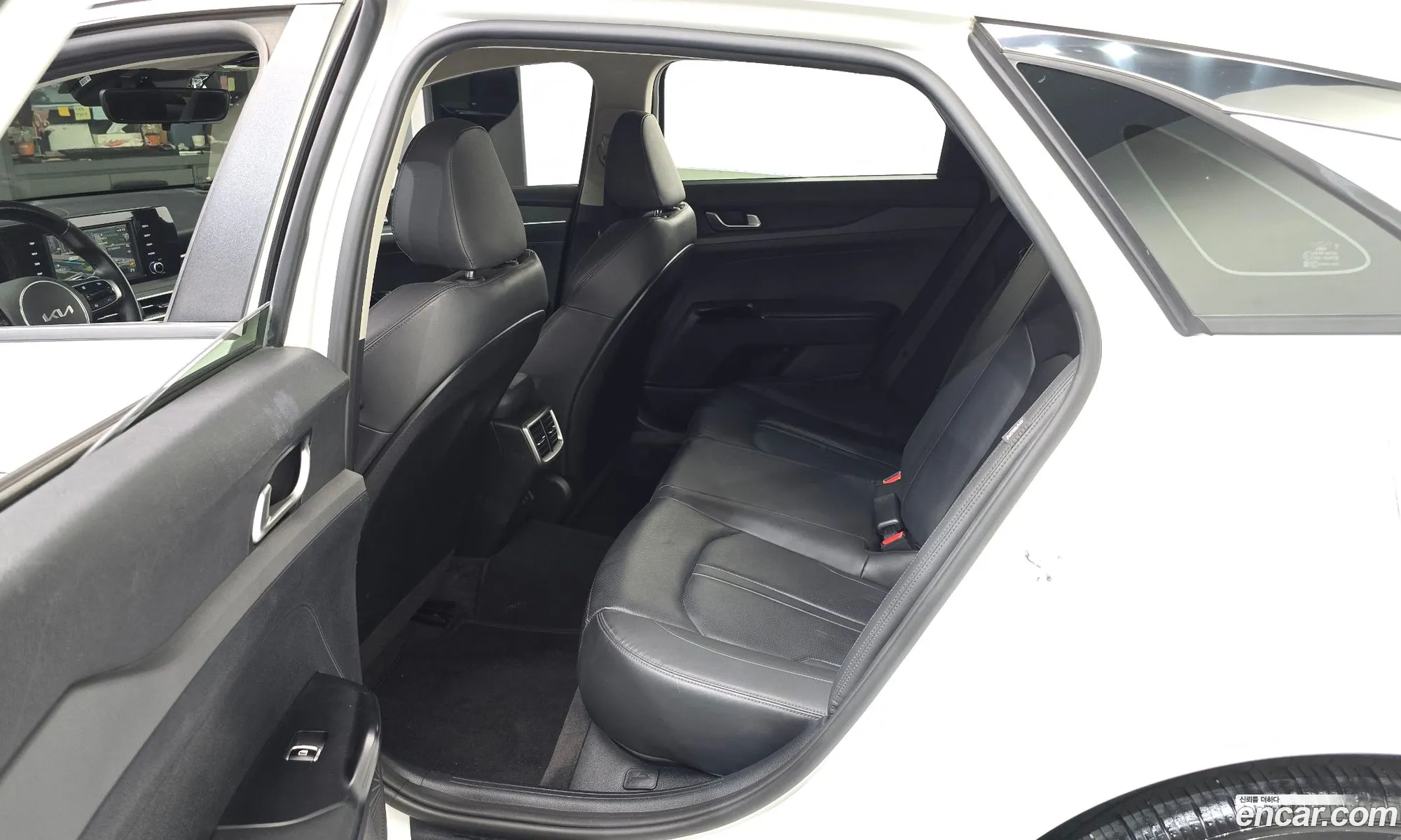 Kia K5 2022 — 24