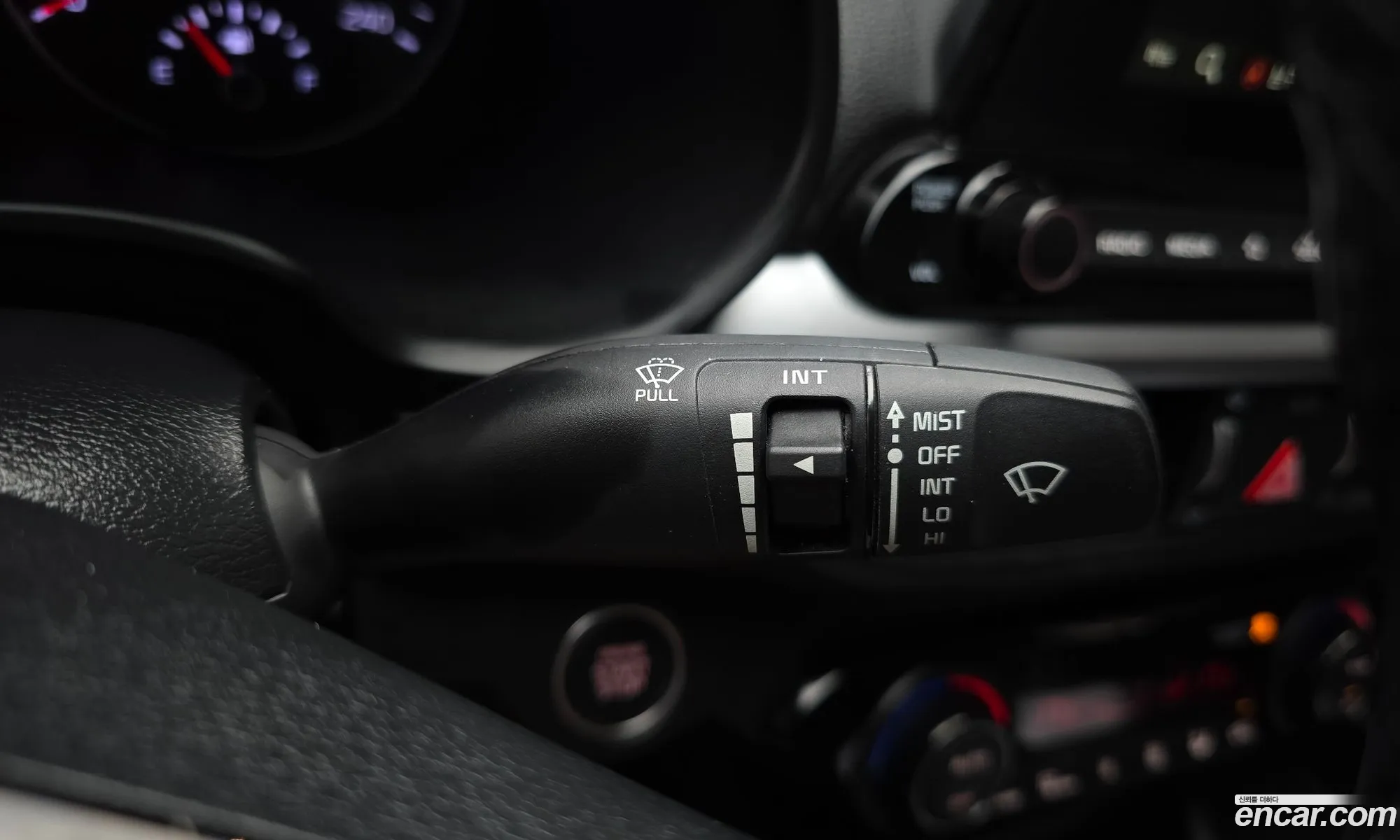 Kia K3 2019 KNAF241BEKA855083 — 24