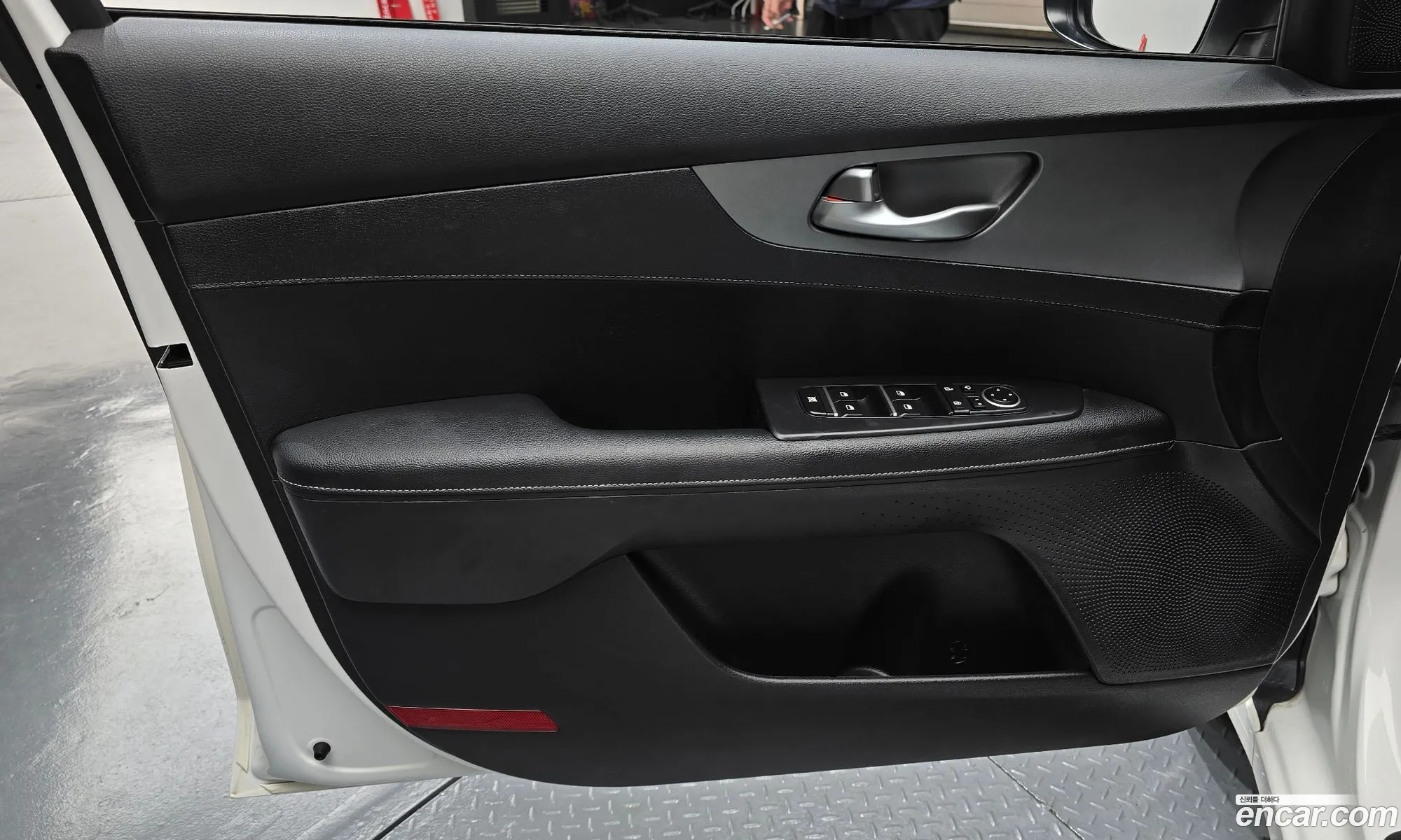 Kia K3 2019 KNAF241BEKA855083 — 7