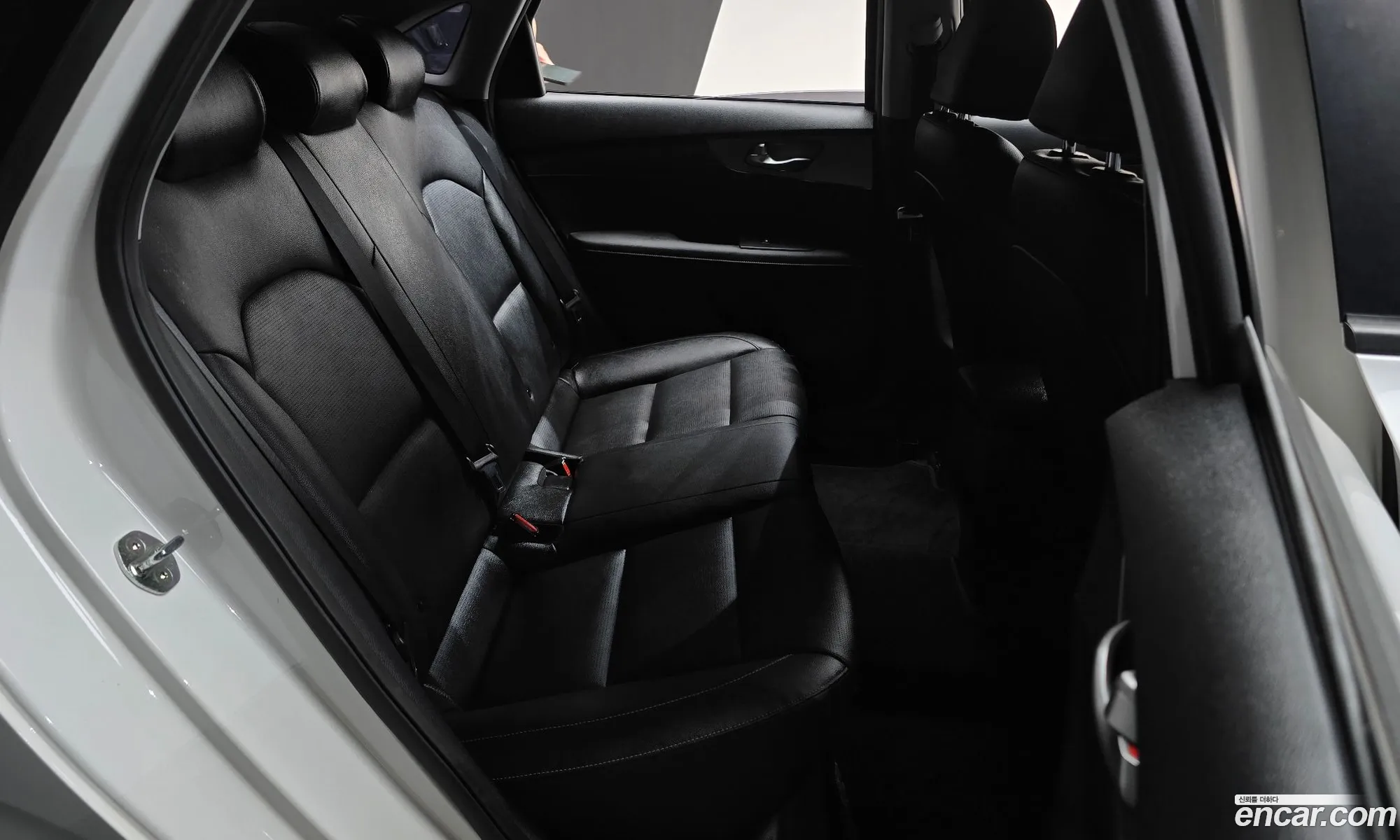 Kia K3 2019 KNAF241BEKA855083 — 20