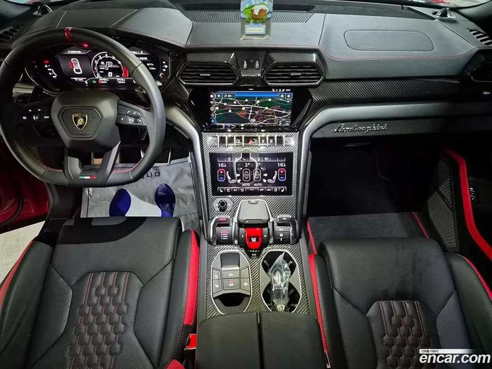 Lamborghini Urus 2023 — 17