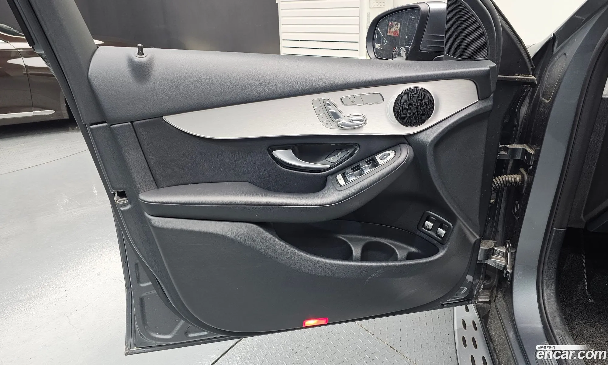 Mercedes-Benz GLC-Class X253 2019 — 22