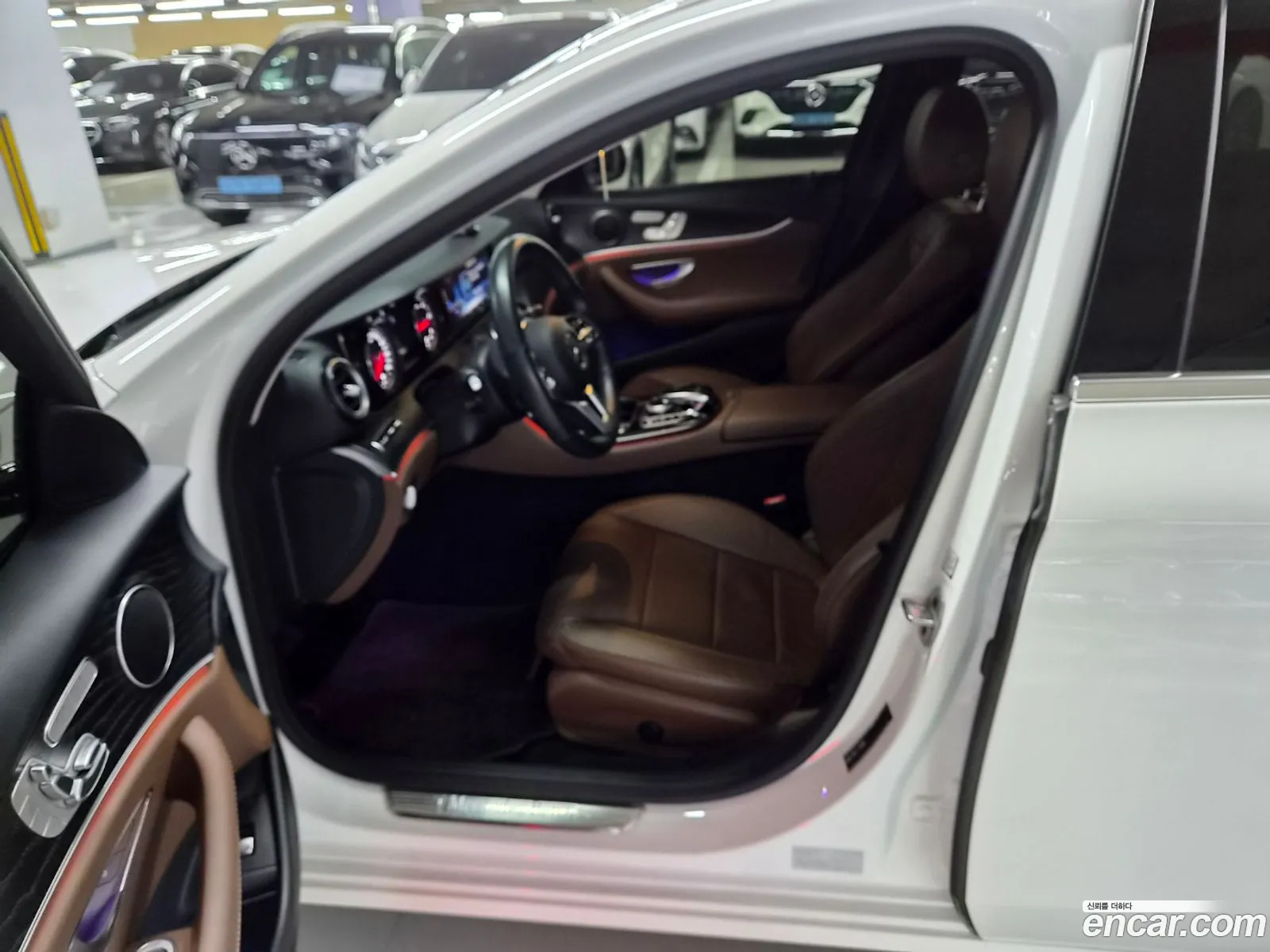 Mercedes-Benz E-Class W213 2020 — 12