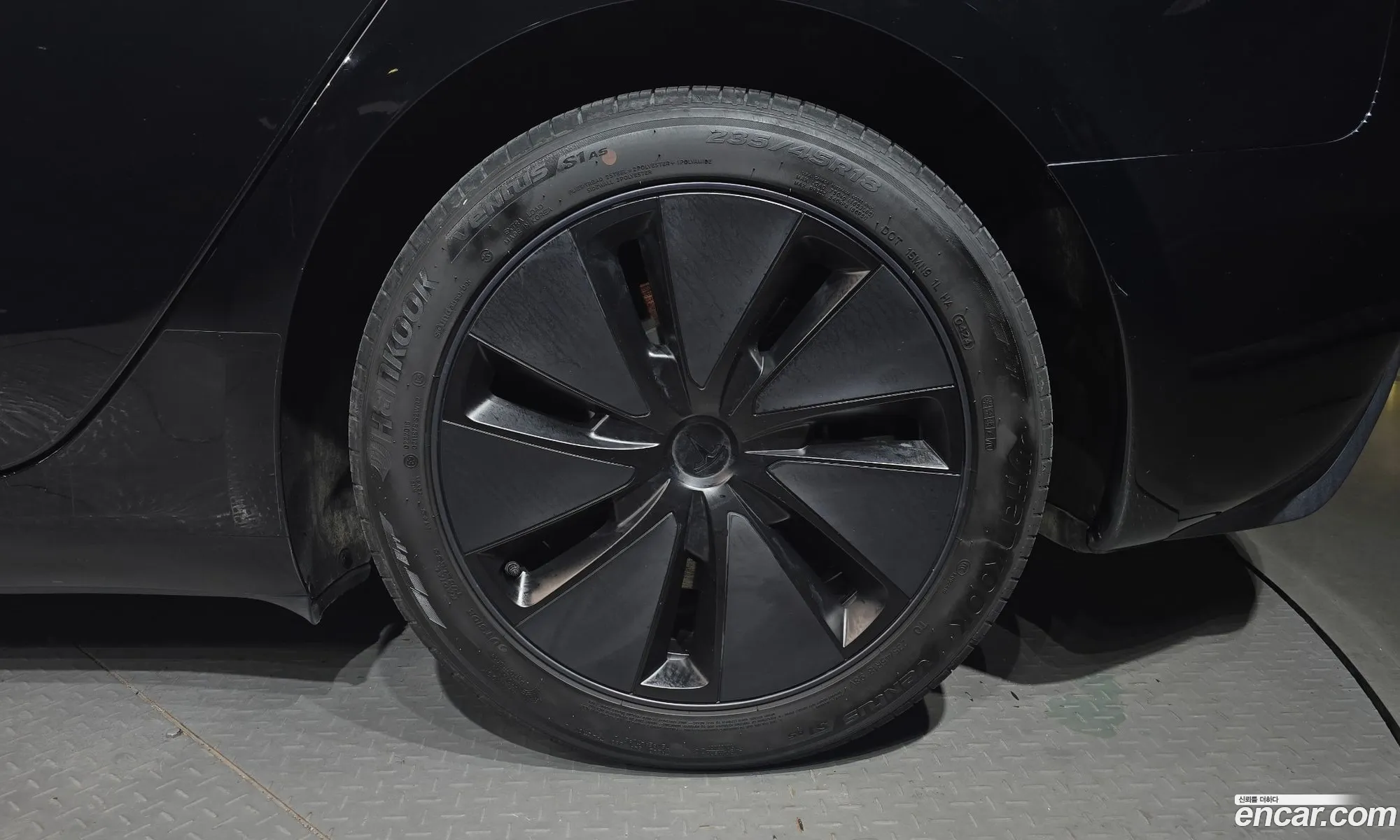Tesla Model 3 2024 LRW3E7EK9RC166902 — 29