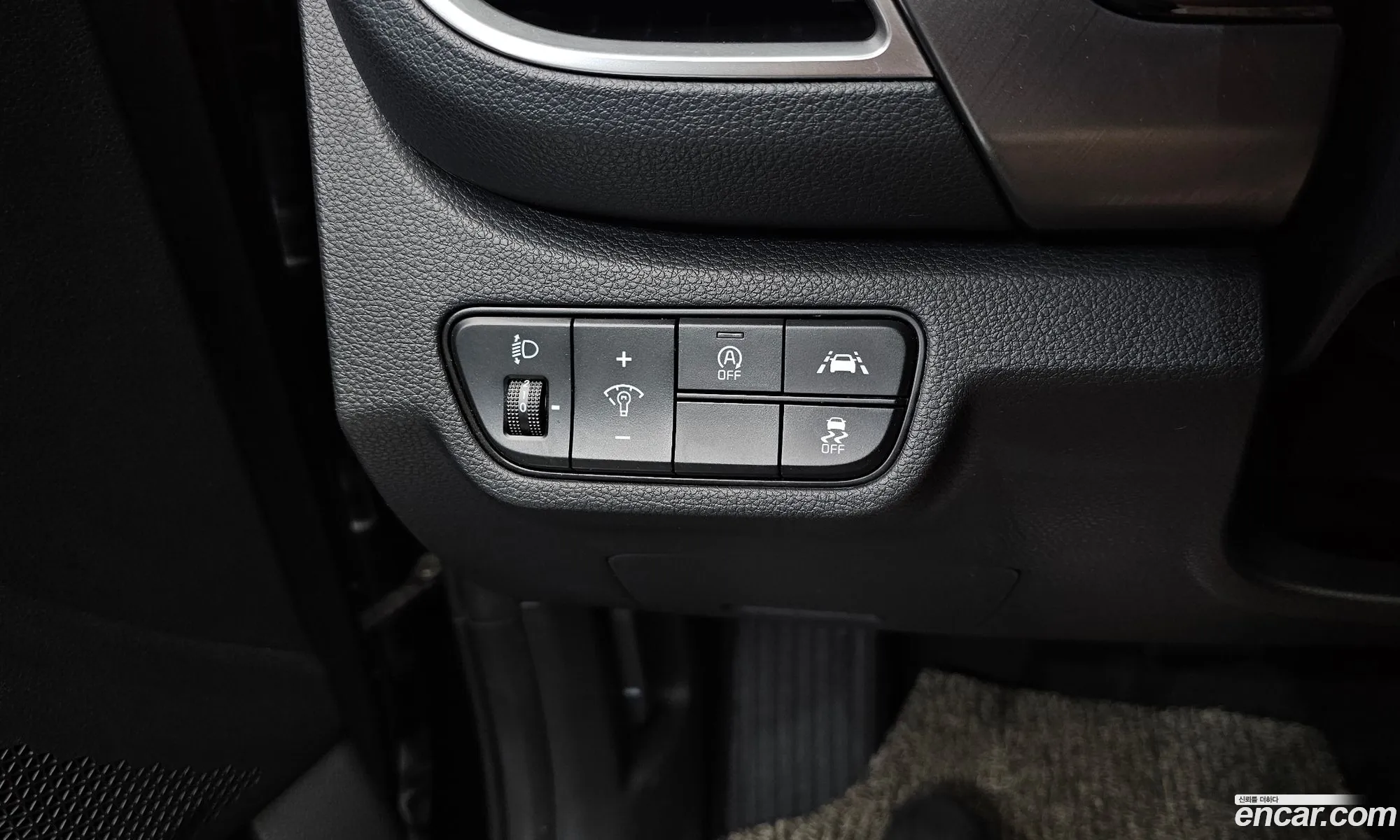 Kia Seltos 2019 KNAEU815GLK034197 — 6