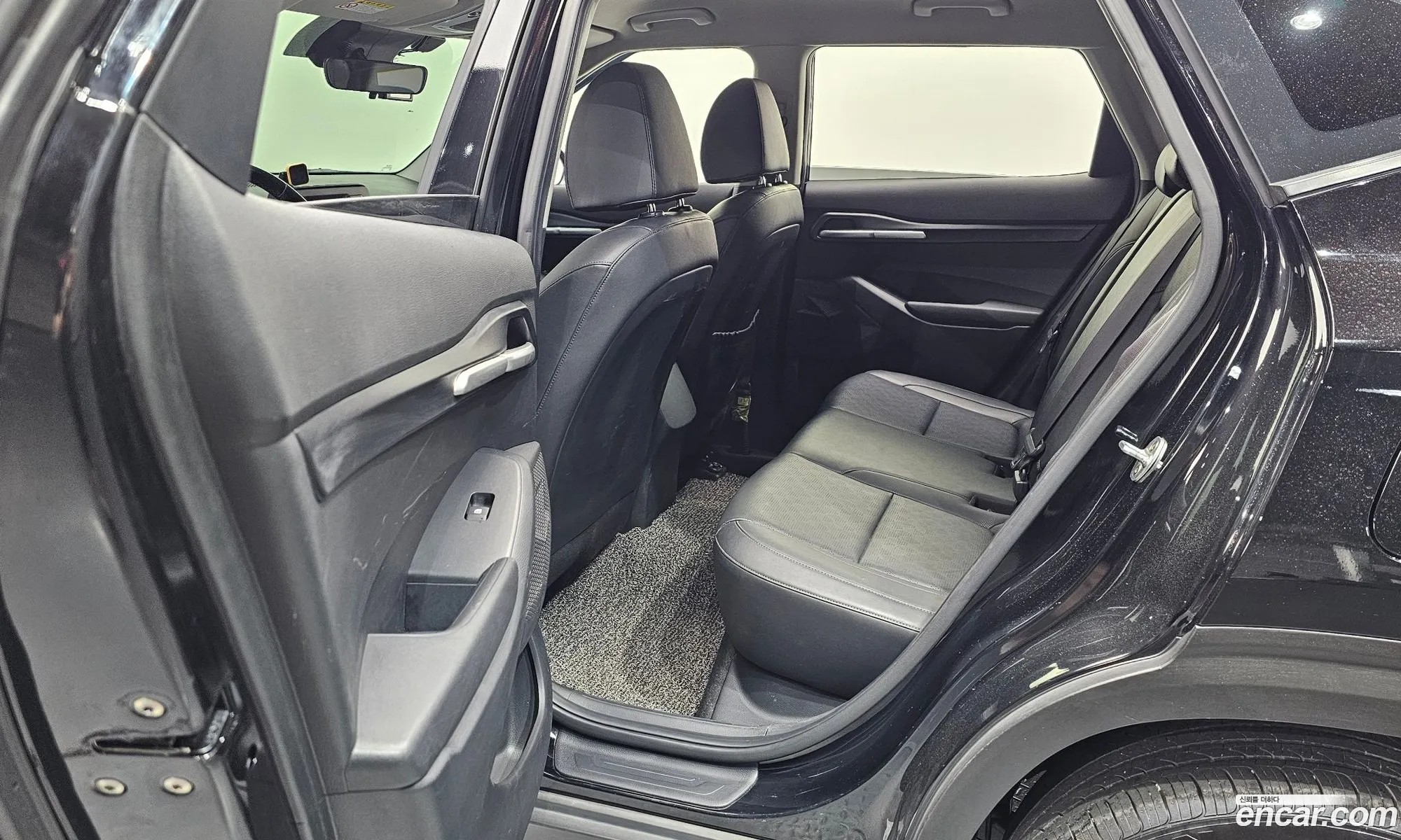 Kia Seltos 2019 KNAEU815GLK034197 — 27