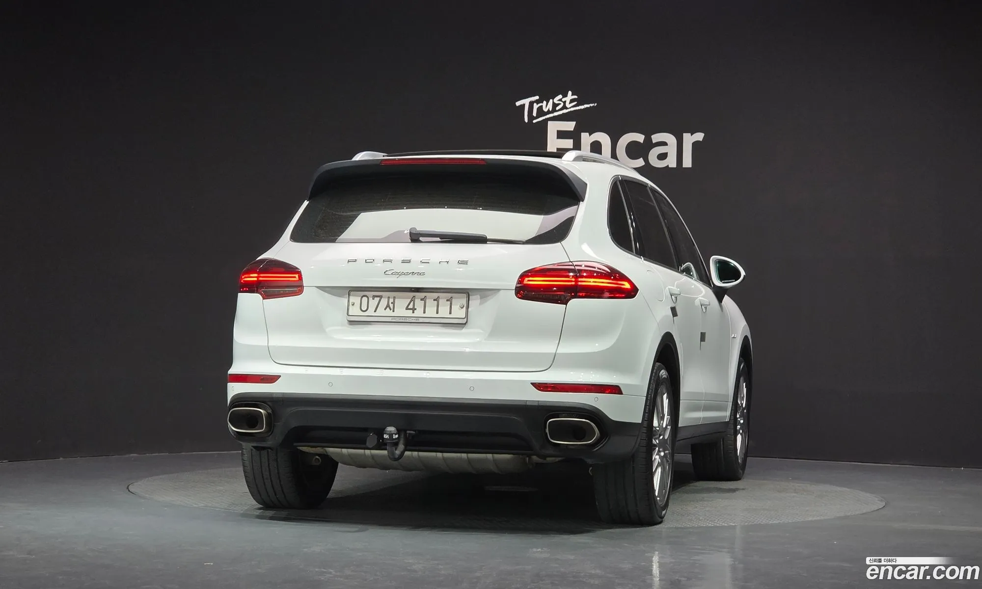 Porsche Cayenne 2016 WP1AF2920GKA49277 — 16