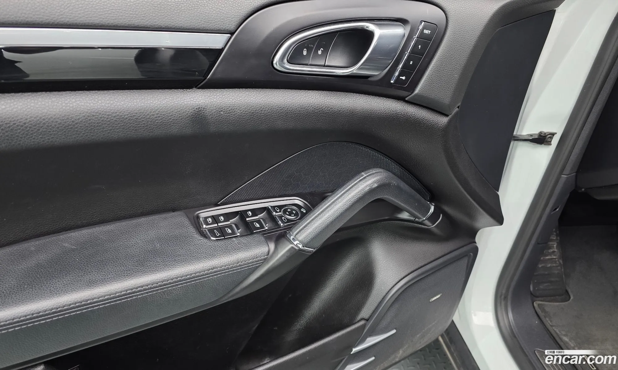 Porsche Cayenne 2016 WP1AF2920GKA49277 — 14