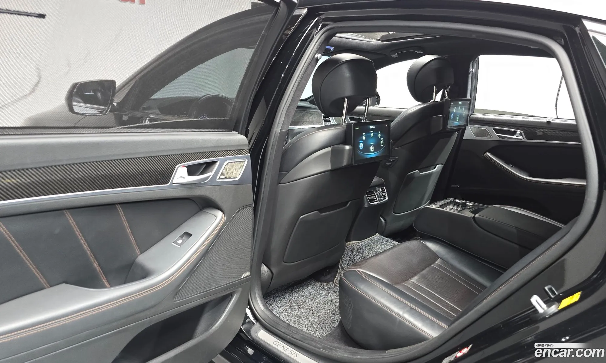 Genesis G80 2017 — 23