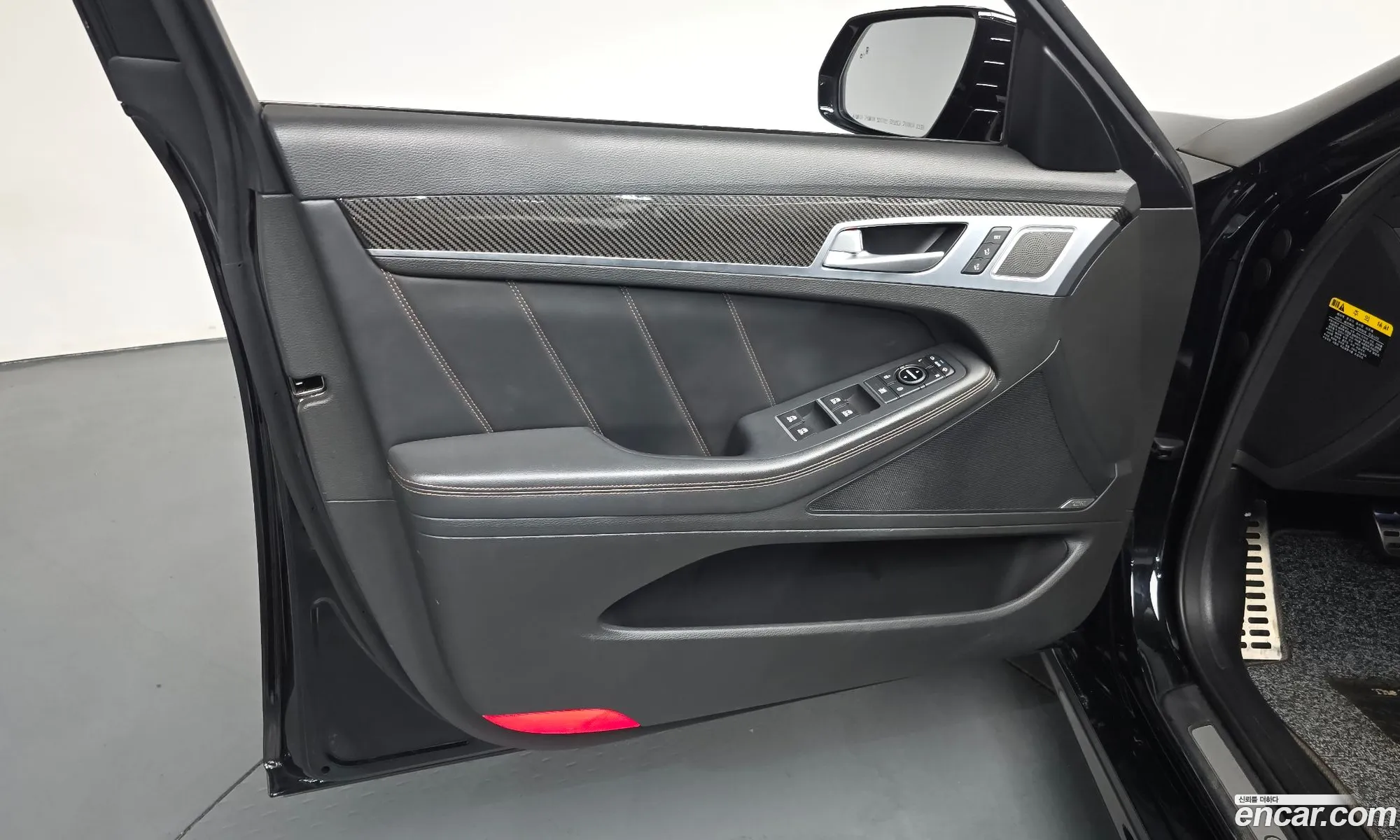 Genesis G80 2017 — 33