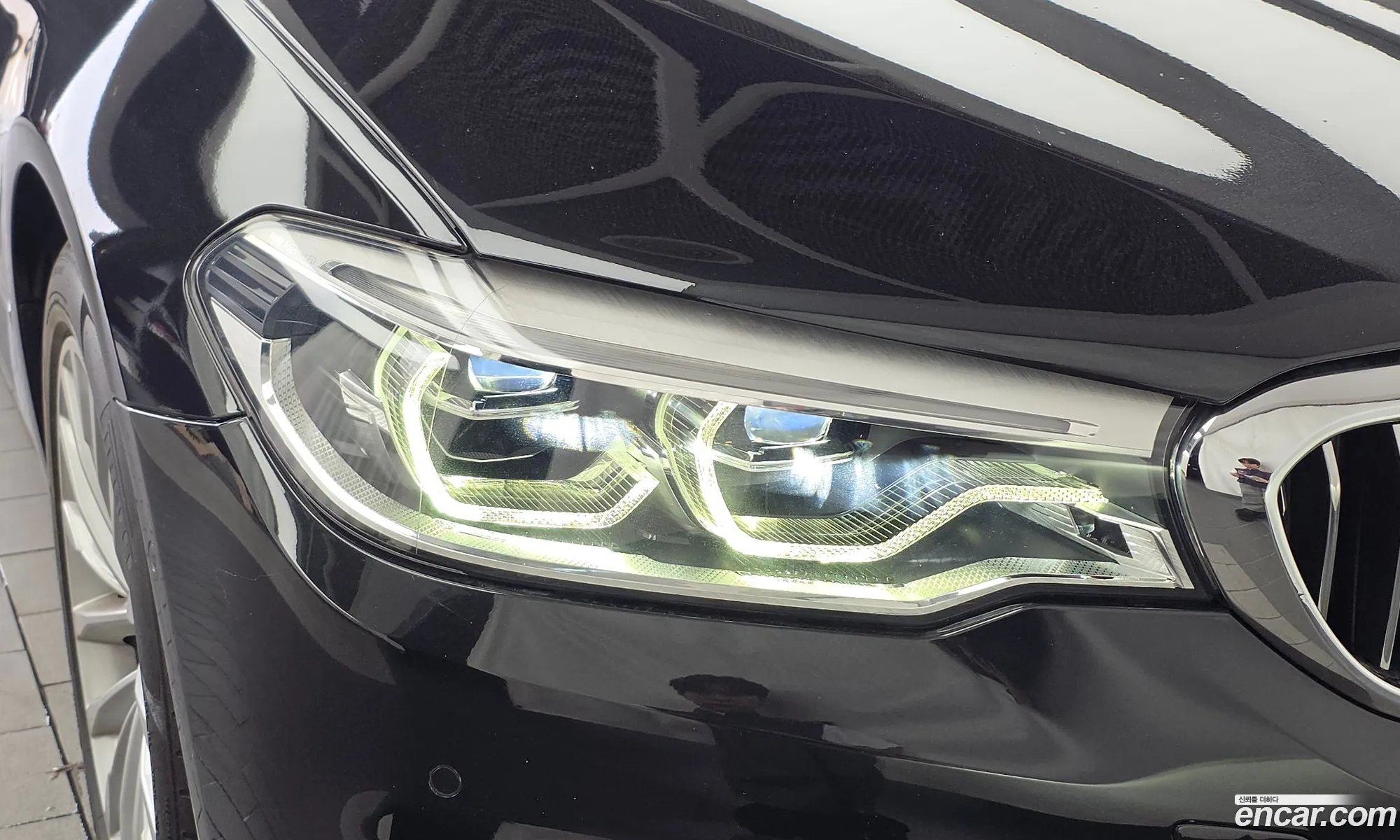 BMW 5 Series 2019 WBAJF5101KBJ12969 — 26