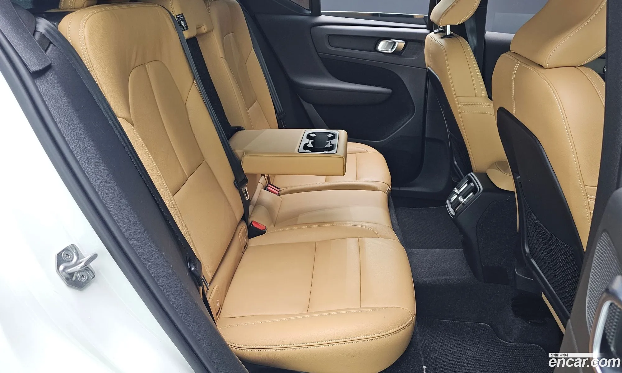 Volvo XC40 2020 — 7