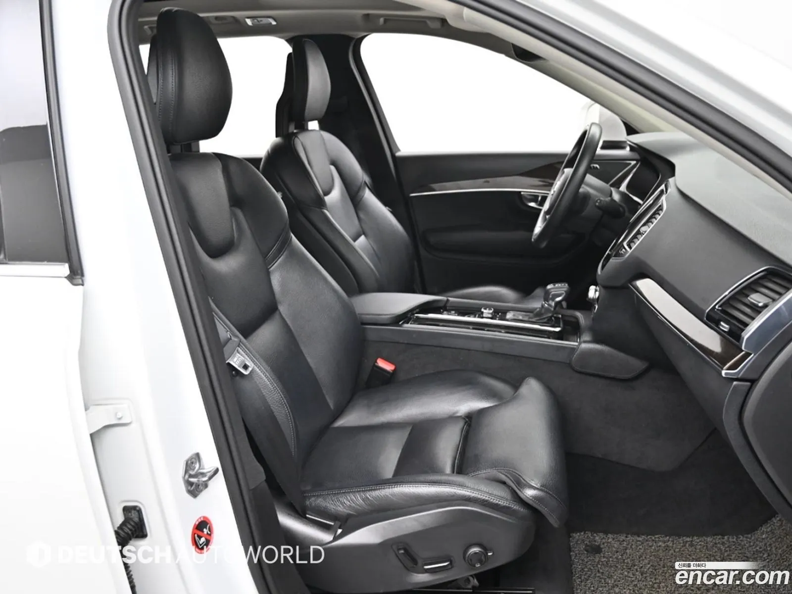 Volvo XC90 2016 — 9