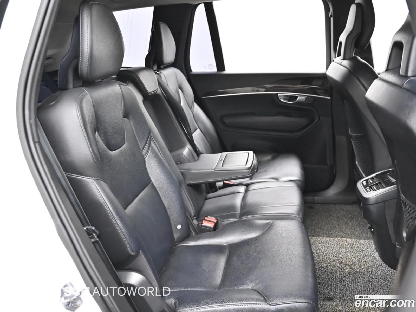 Volvo XC90 2016 — 18