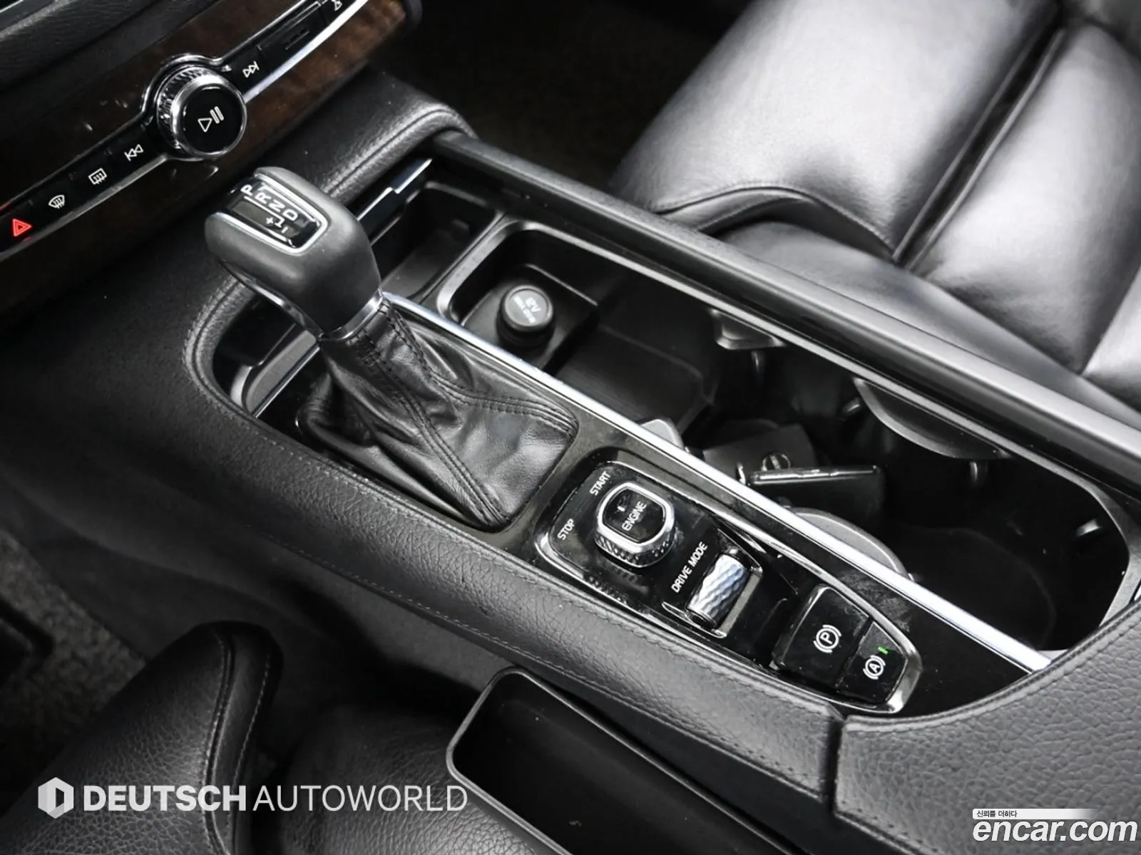 Volvo XC90 2016 — 12