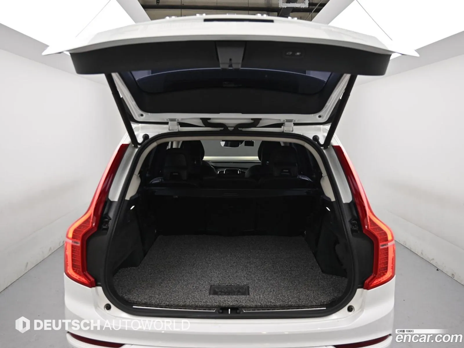 Volvo XC90 2016 — 17
