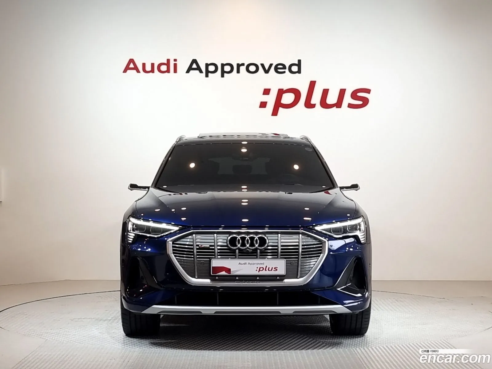 Audi e-tron 2023 — 19