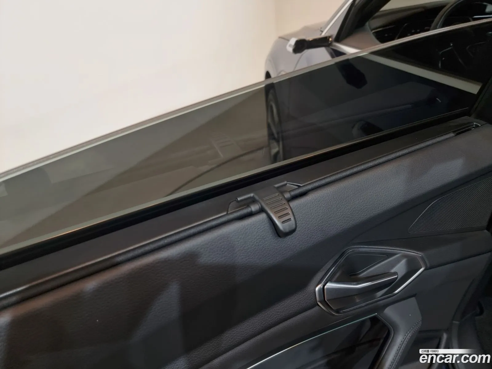 Audi e-tron 2023 — 13