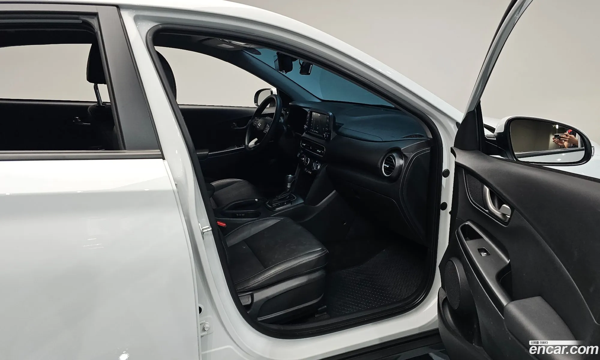 Hyundai Kona 2017 — 14