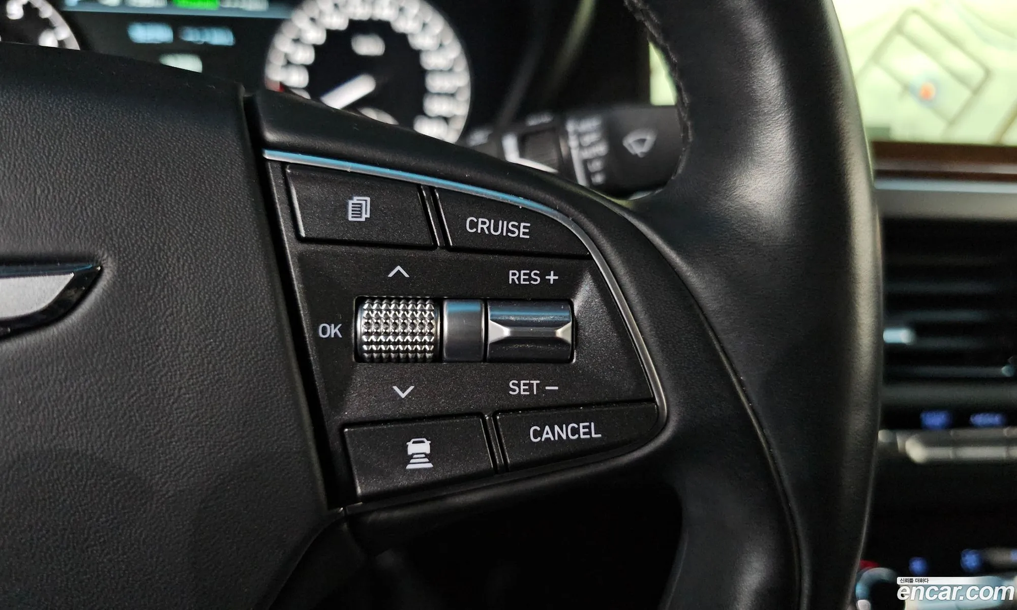 Genesis EQ900 2016 — 2