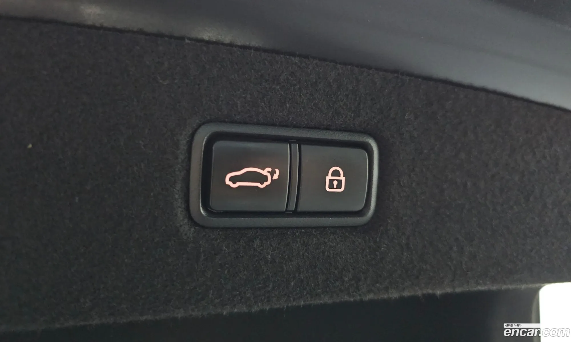 Genesis EQ900 2016 — 29
