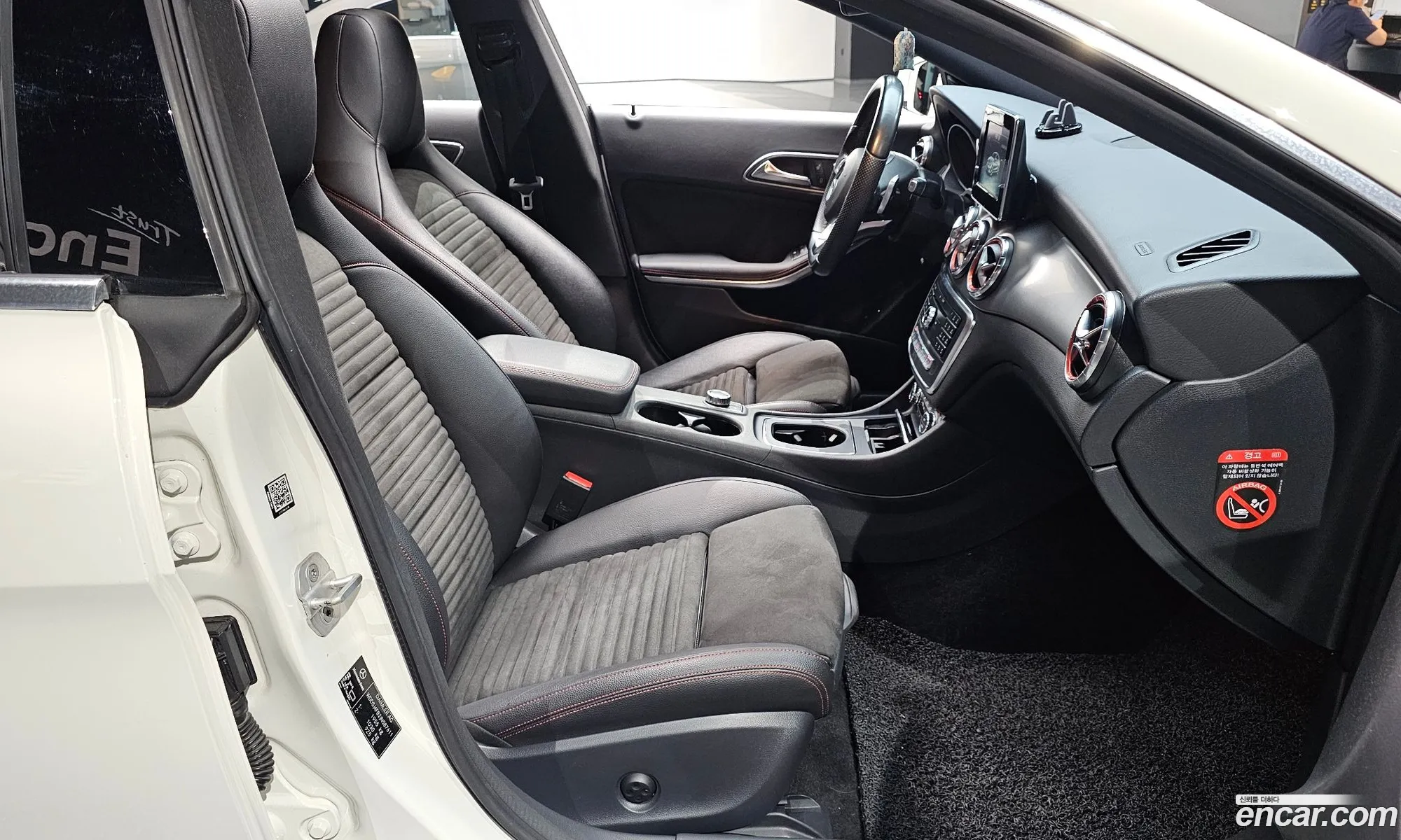 Mercedes-Benz CLA-Class C117 2017 — 19