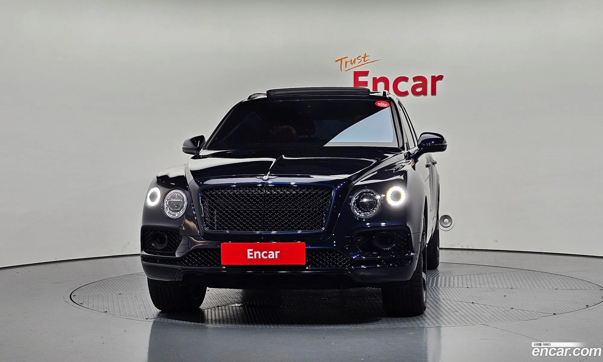 Bentley Bentayga 2018 SJAAC14V1JC020508 — 10