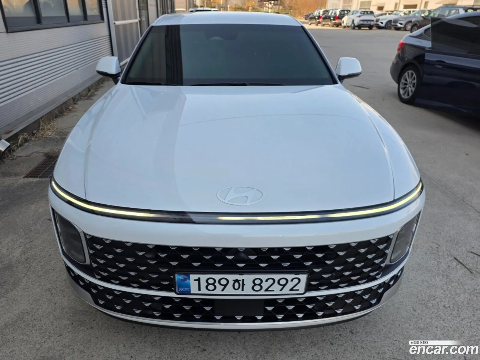 Hyundai Grandeur Hybrid 2026 — 17