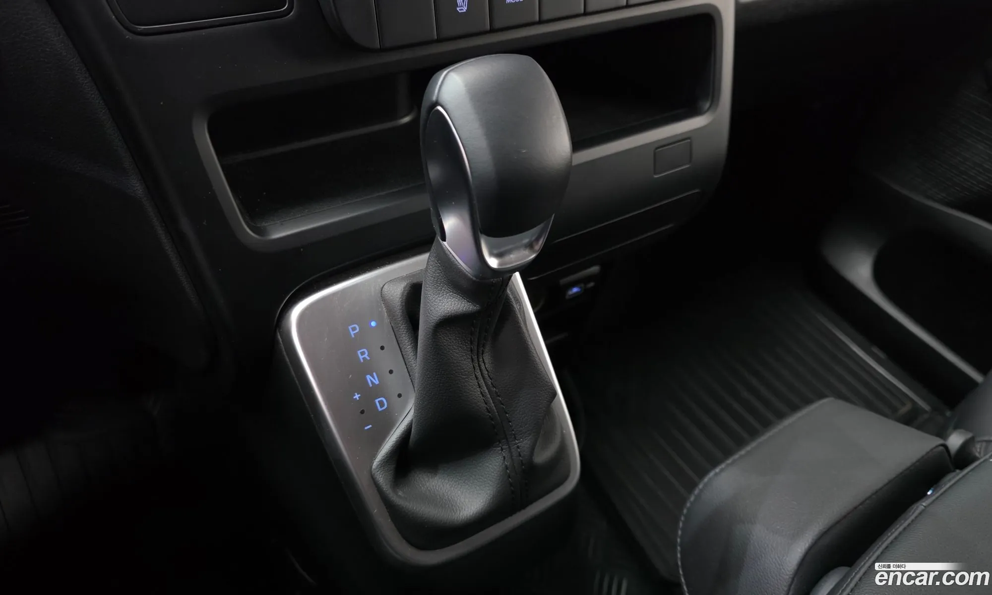 Hyundai Staria 2023 — 15