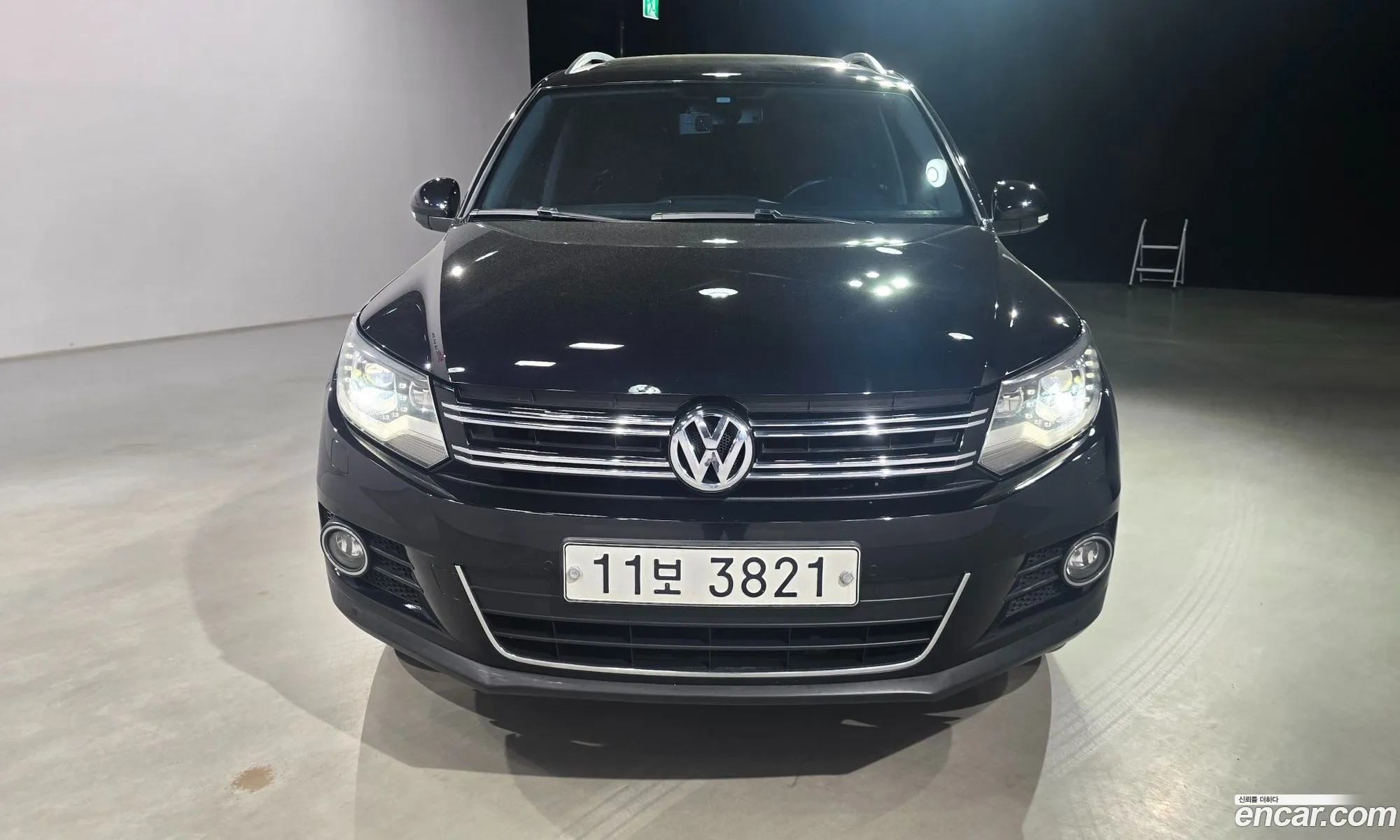 Volkswagen Tiguan 2015 — 17