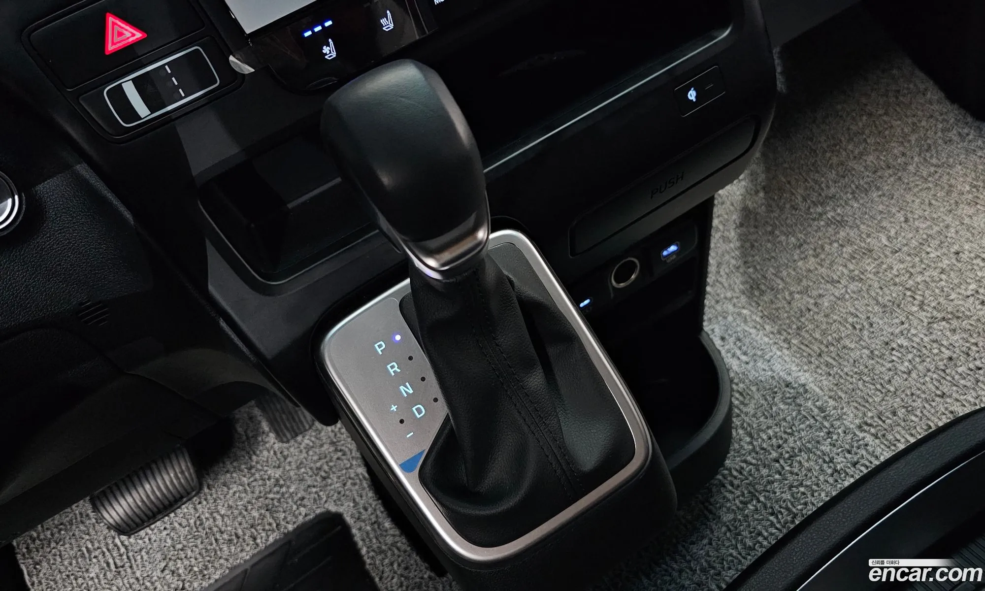 Hyundai Staria 2025 — 9