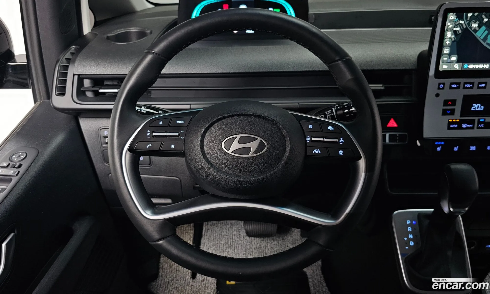 Hyundai Staria 2025 — 4