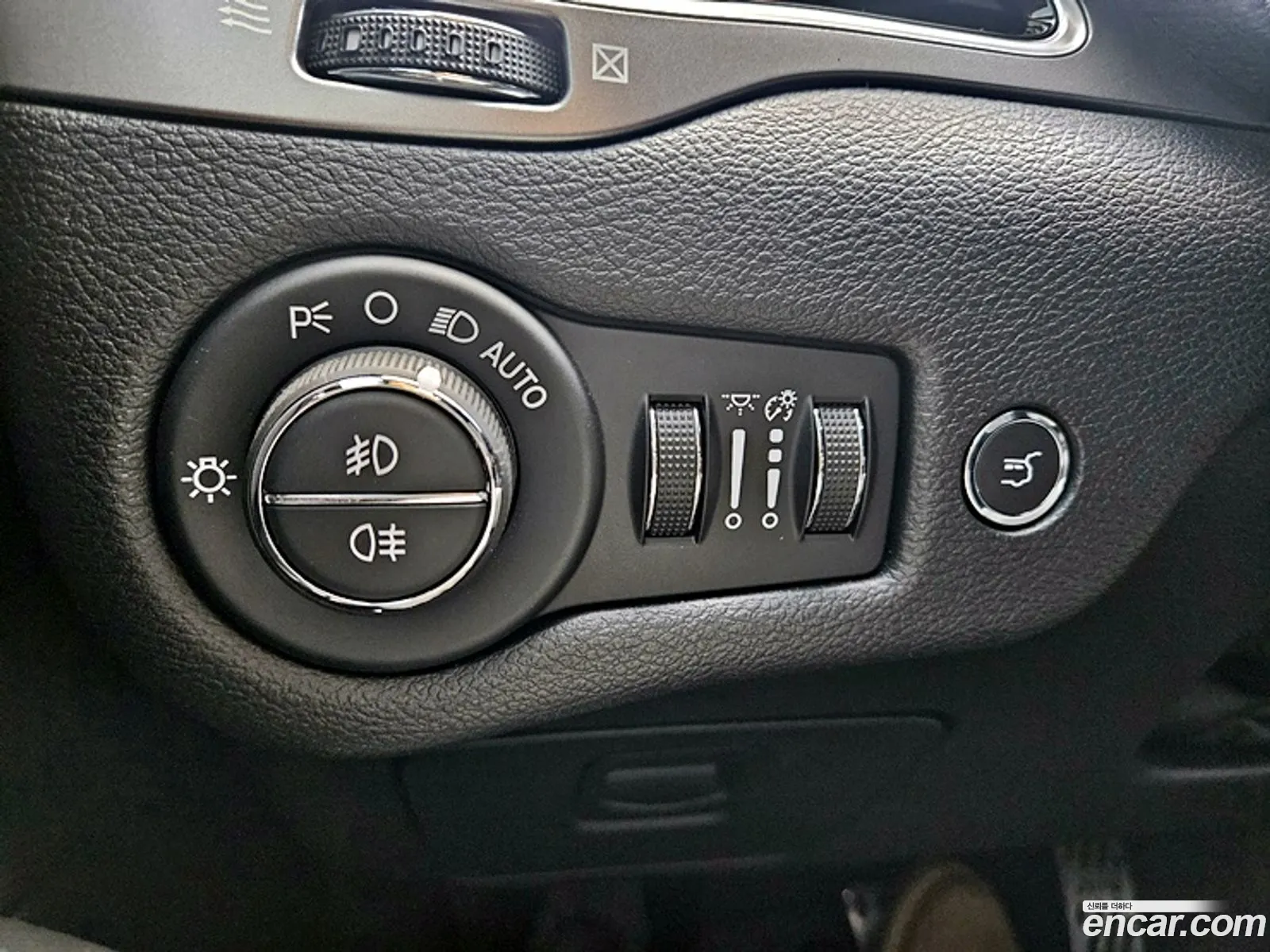 Jeep Cherokee 2020 — 5
