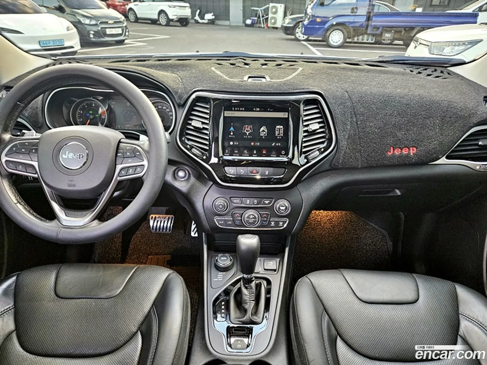 Jeep Cherokee 2020 — 4